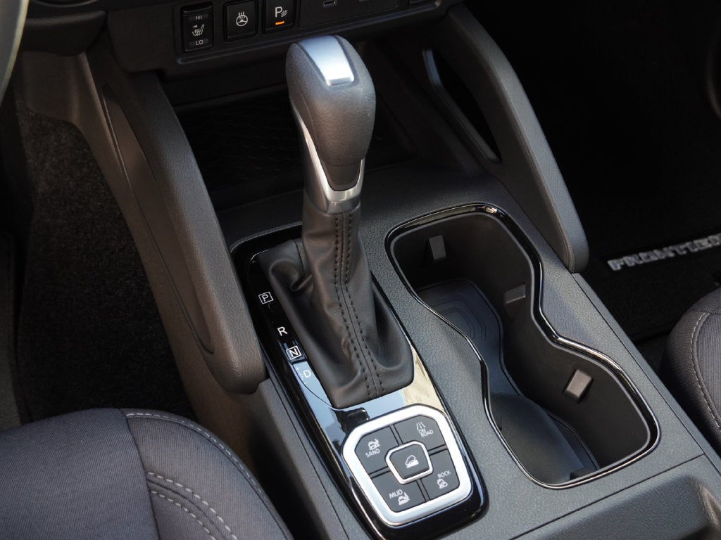 2027 Nissan Frontier SV