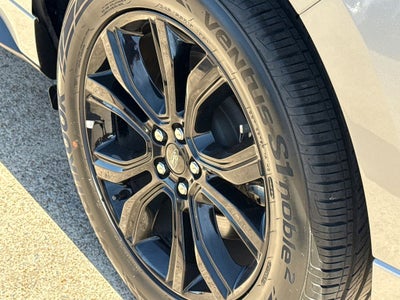 2023 Ford Edge SE