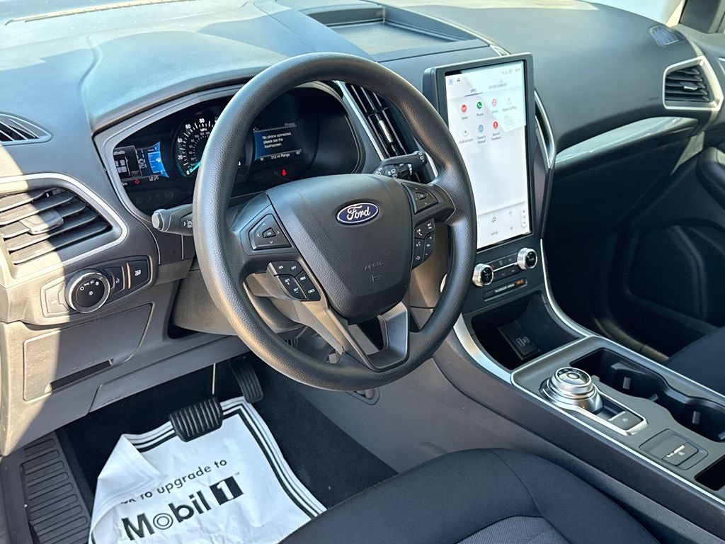 2023 Ford Edge SE