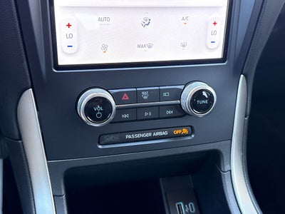 2023 Ford Edge SE