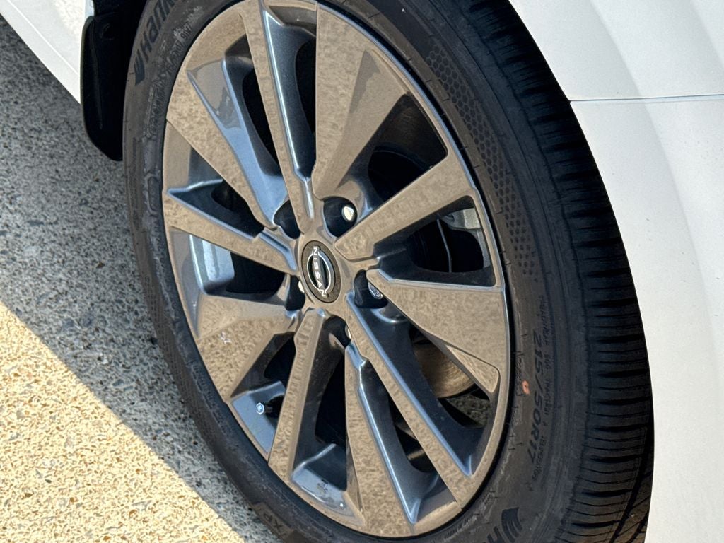 2026 Nissan Sentra SL