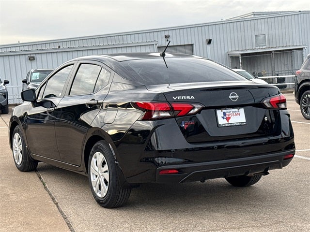 2025 Nissan Versa 1.6 S