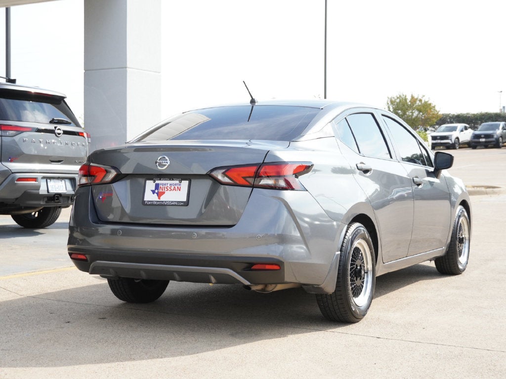 2021 Nissan Versa 1.6 S