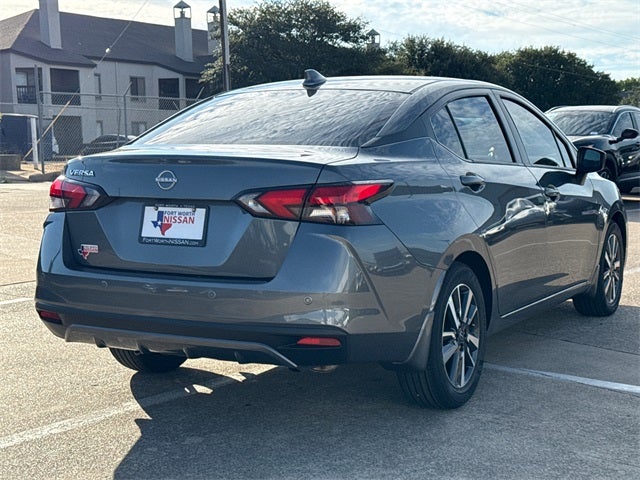 2025 Nissan Versa 1.6 SV