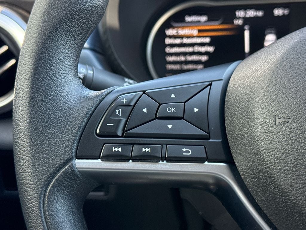 2024 Nissan Versa 1.6 SV