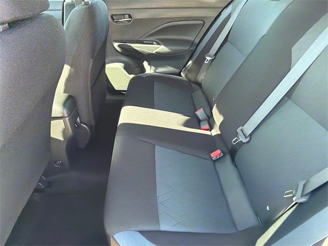 2023 Nissan Versa 1.6 SV