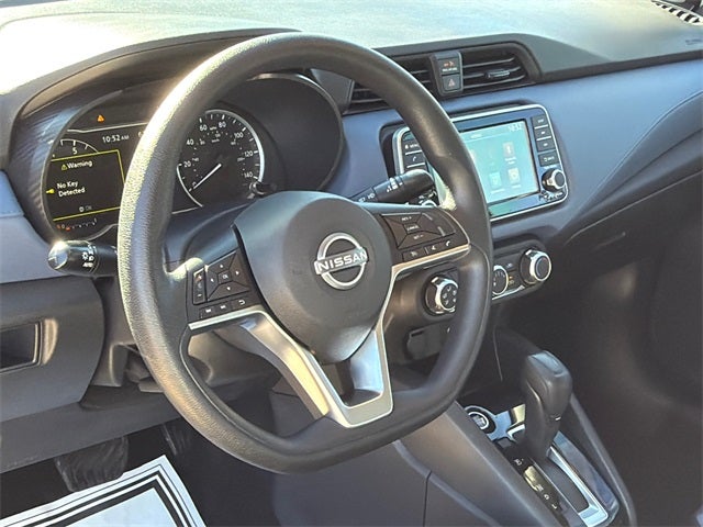 2023 Nissan Versa 1.6 SV