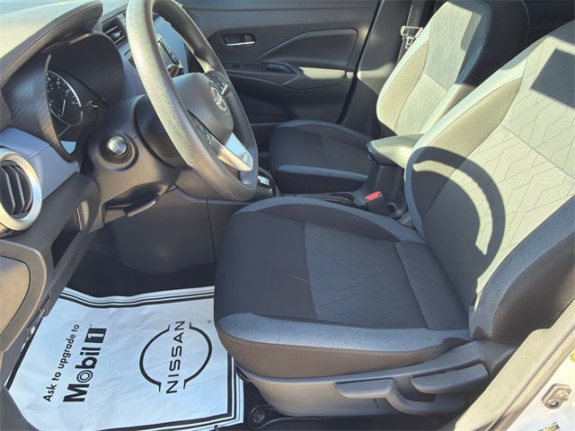 2023 Nissan Versa 1.6 SV