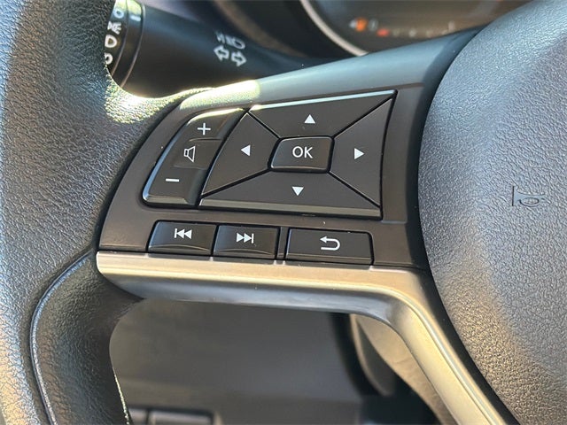 2023 Nissan Versa 1.6 SV