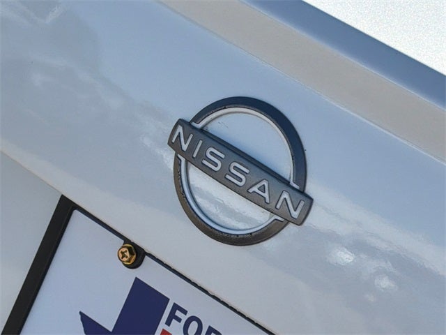 2023 Nissan Versa 1.6 SV