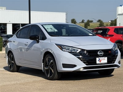 2025 Nissan Versa 1.6 SR