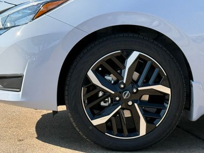 2025 Nissan Versa 1.6 SR