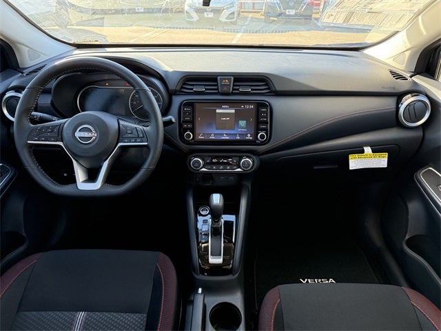 2025 Nissan Versa 1.6 SR