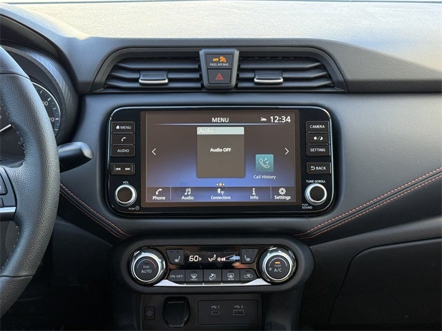 2025 Nissan Versa 1.6 SR