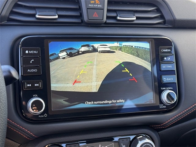 2025 Nissan Versa 1.6 SR