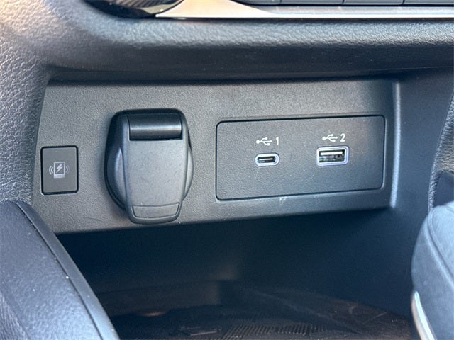 2024 Nissan Versa 1.6 SR