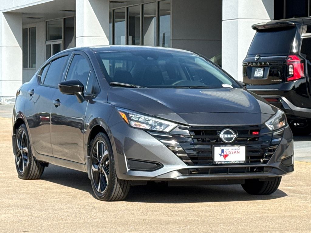 2025 Nissan Versa 1.6 SR