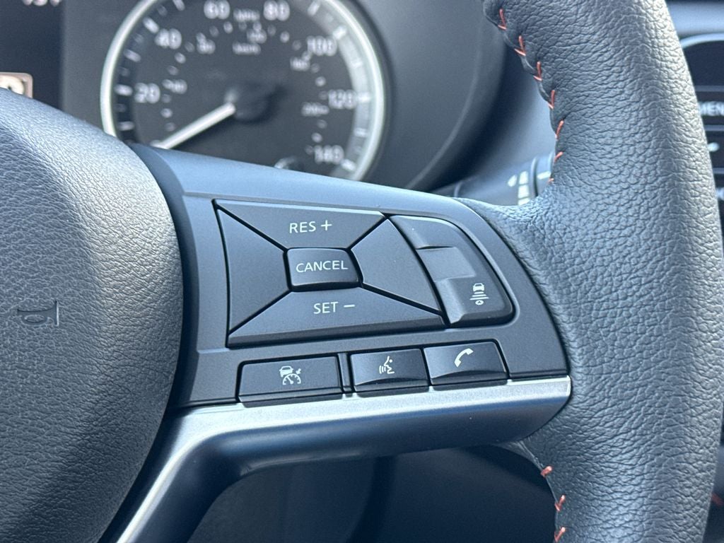 2025 Nissan Versa 1.6 SR