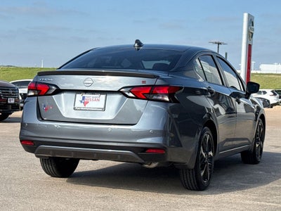 2025 Nissan Versa 1.6 SR