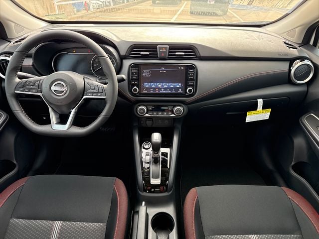 2025 Nissan Versa 1.6 SR
