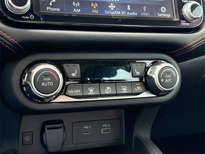 2025 Nissan Versa 1.6 SR