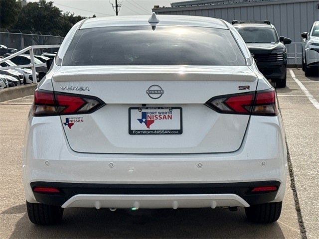 2025 Nissan Versa 1.6 SR