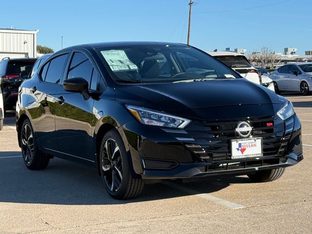 2025 Nissan Versa 1.6 SR