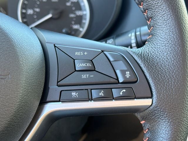 2025 Nissan Versa 1.6 SR