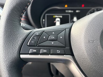 2025 Nissan Versa 1.6 SR