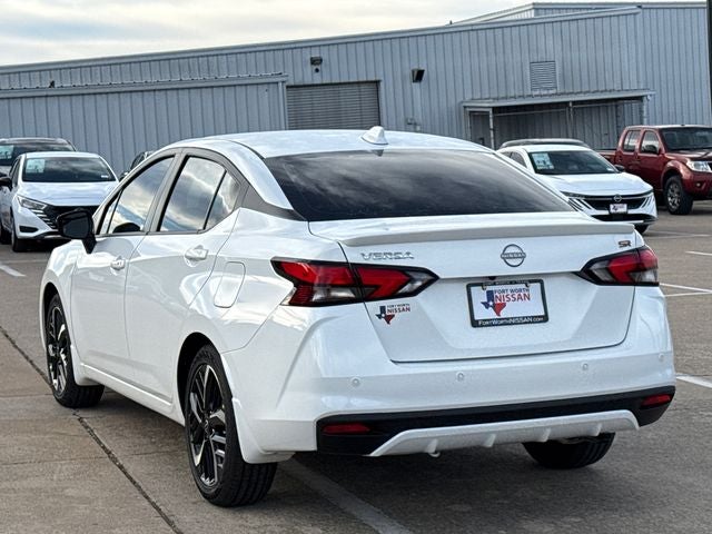 2025 Nissan Versa 1.6 SR