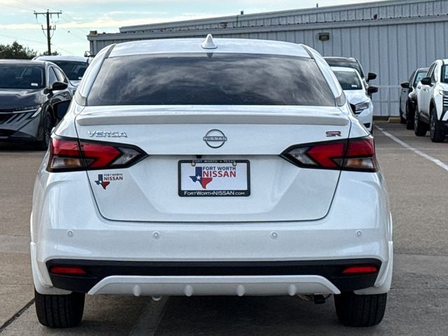 2025 Nissan Versa 1.6 SR