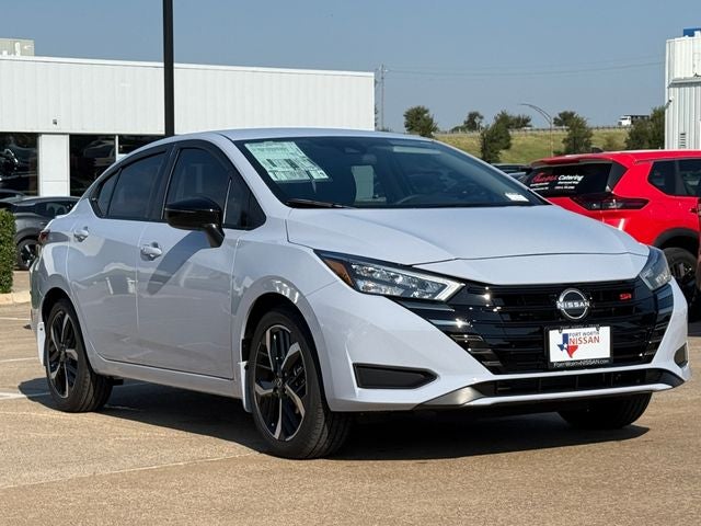 2025 Nissan Versa 1.6 SR