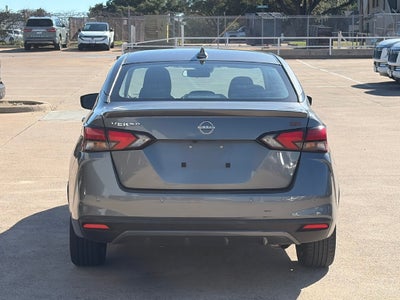 2024 Nissan Versa 1.6 SR