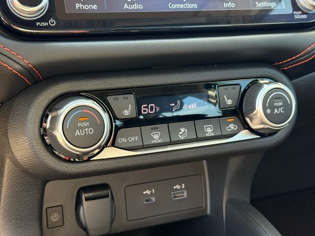 2025 Nissan Versa 1.6 SR