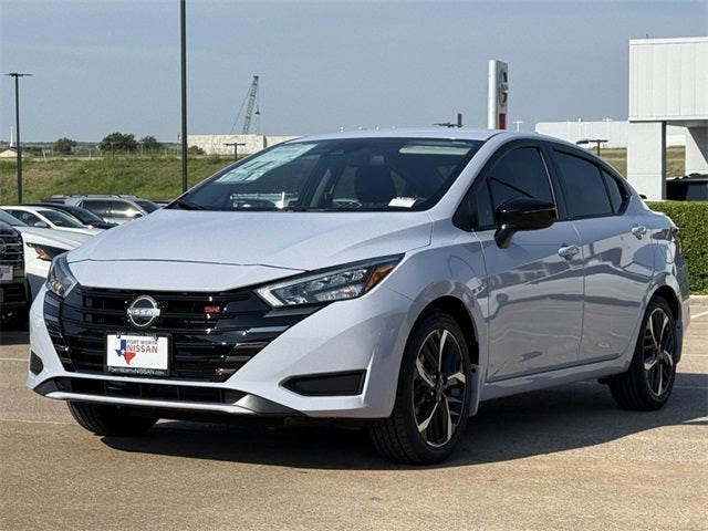2025 Nissan Versa 1.6 SR