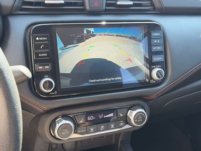 2024 Nissan Versa 1.6 SR