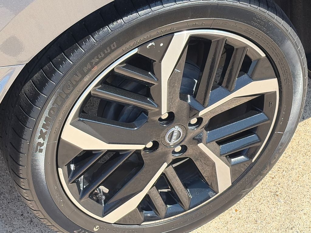 2024 Nissan Versa 1.6 SR
