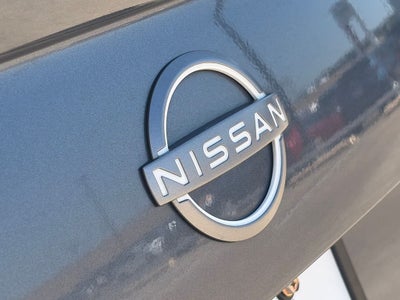 2024 Nissan Versa 1.6 SR