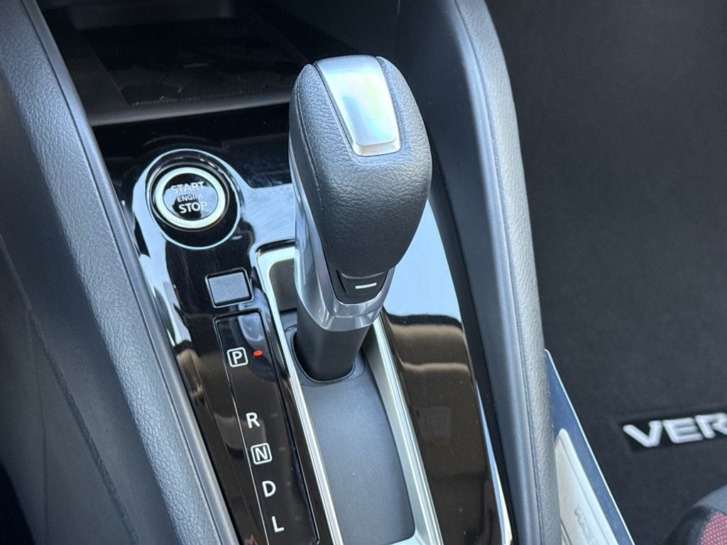 2025 Nissan Versa 1.6 SR