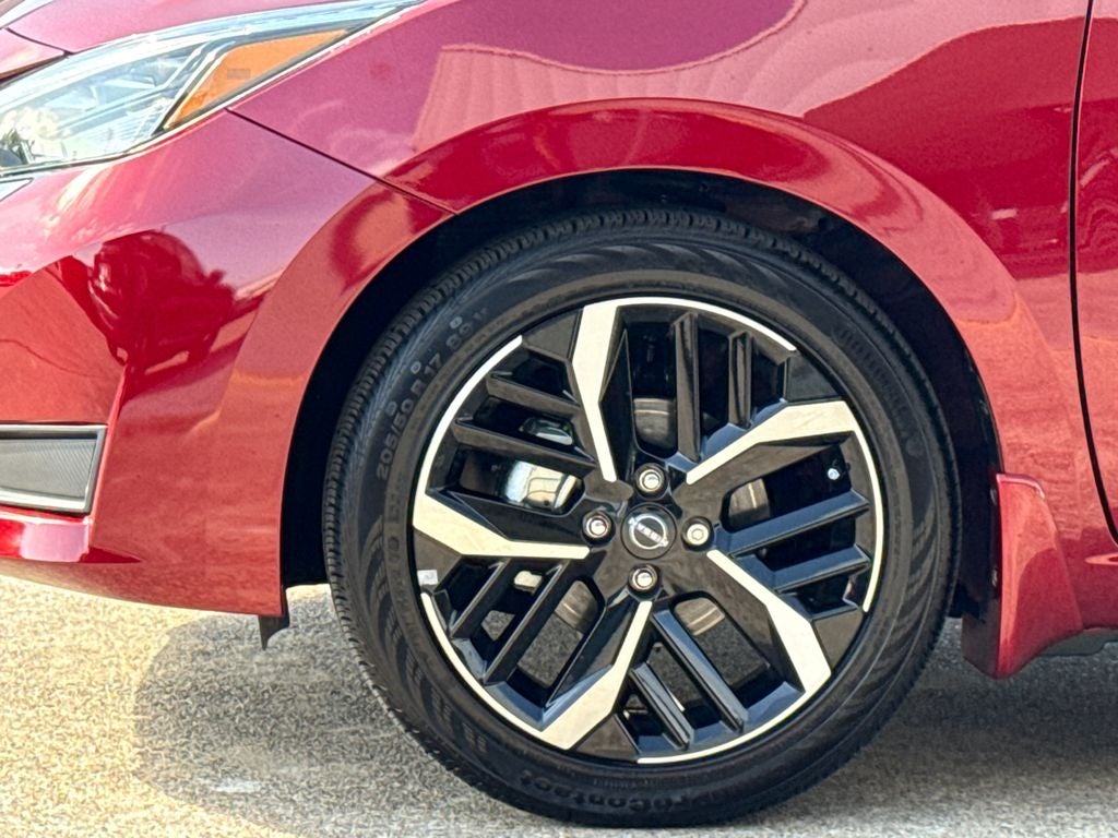 2025 Nissan Versa 1.6 SR