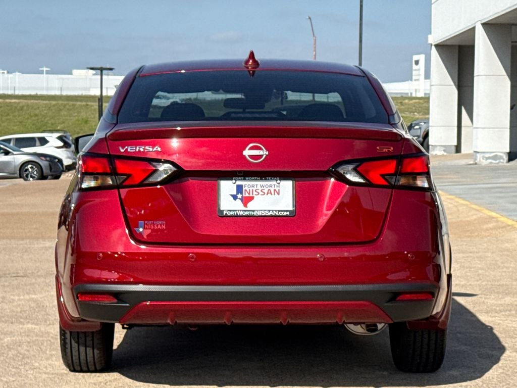 2025 Nissan Versa 1.6 SR