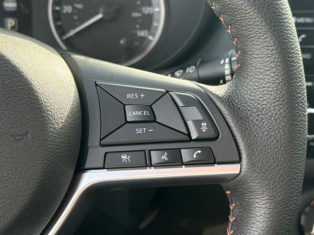 2025 Nissan Versa 1.6 SR