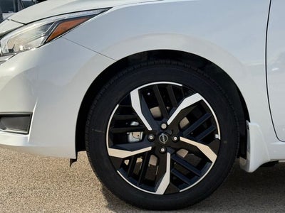 2025 Nissan Versa 1.6 SR