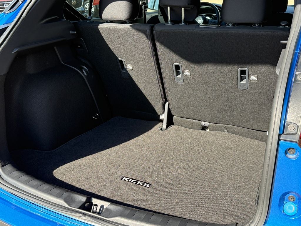 2025 Nissan Kicks Play S