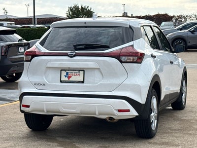 2025 Nissan Kicks Play S