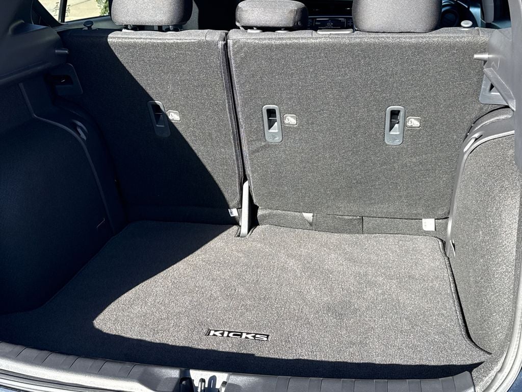 2025 Nissan Kicks Play S