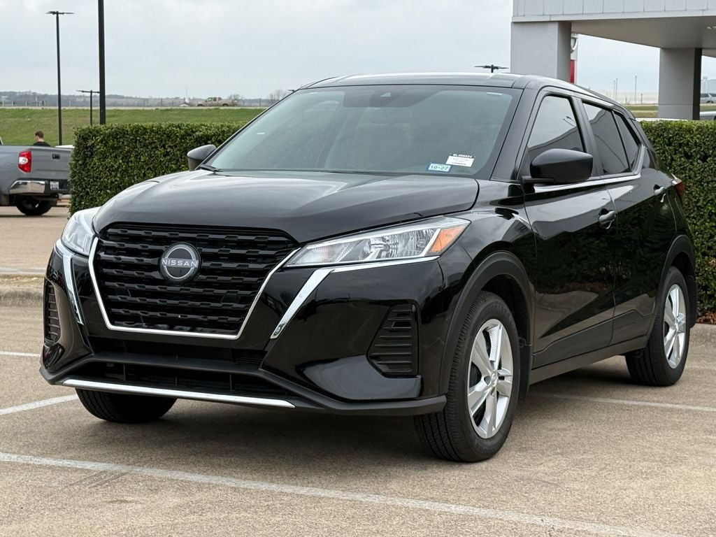 2025 Nissan Kicks Play S