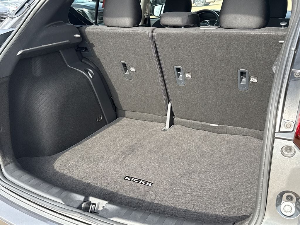 2025 Nissan Kicks Play S