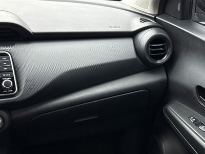 2022 Nissan Kicks S