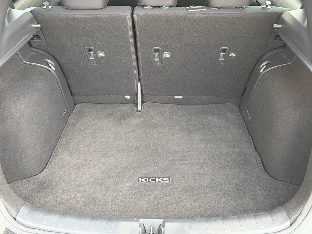 2023 Nissan Kicks S
